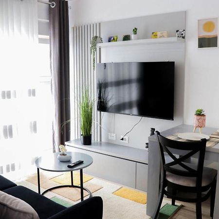 Comfy Studio At 'Mangalem21 Complex' Parking-Wifi-Ac-View Тирана Экстерьер фото