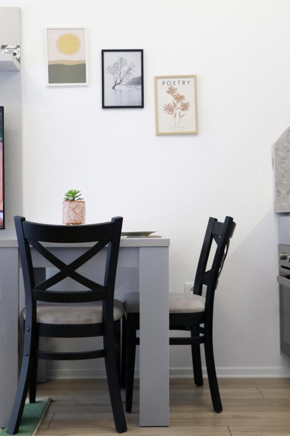 Comfy Studio At 'Mangalem21 Complex' Parking-Wifi-Ac-View Тирана Экстерьер фото