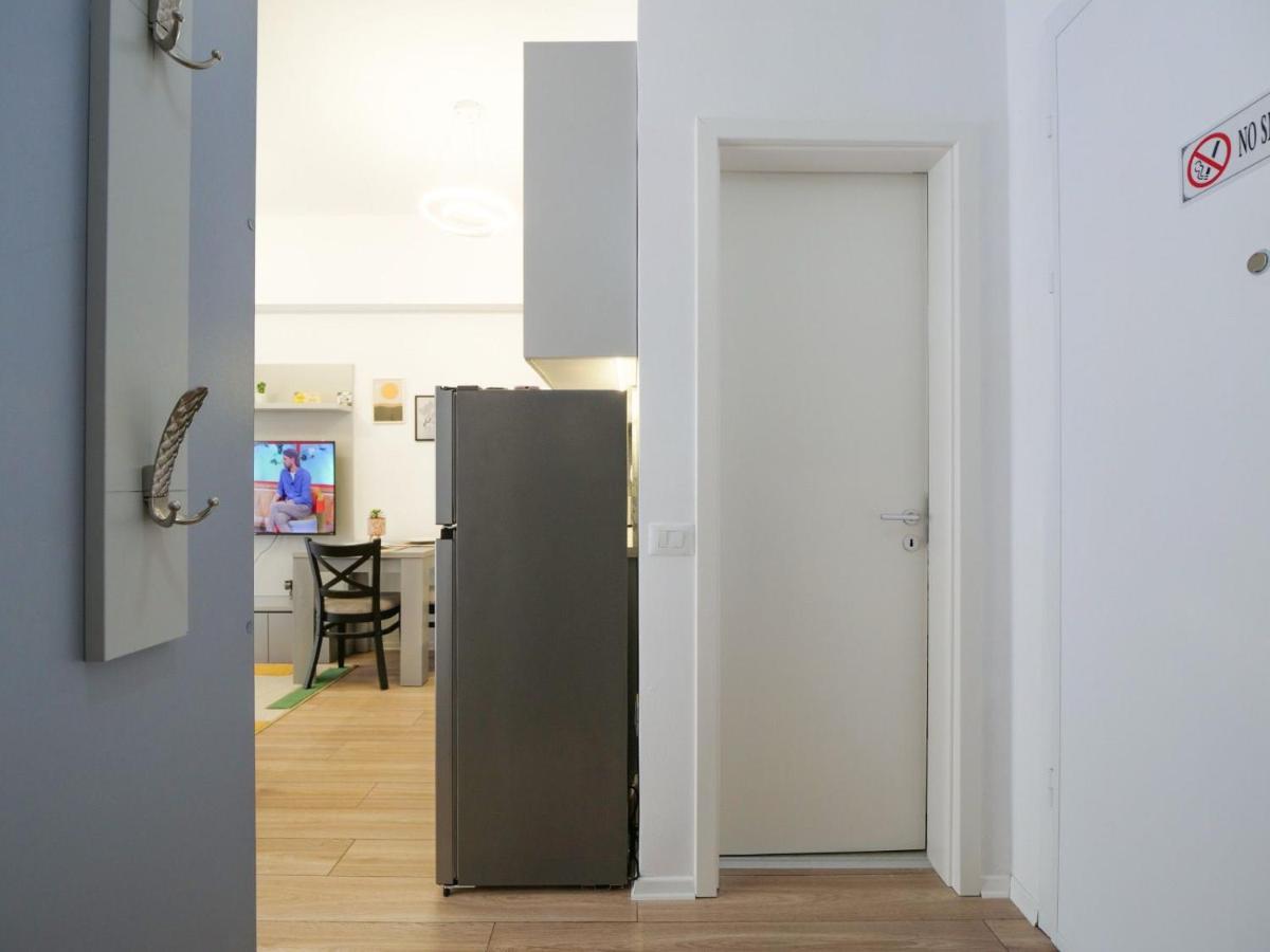 Comfy Studio At 'Mangalem21 Complex' Parking-Wifi-Ac-View Тирана Экстерьер фото